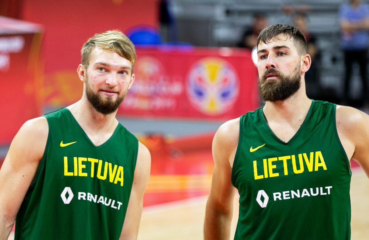Lituania se arma para el desafío olímpico con Valanciunas y Sabonis liderando el equipo