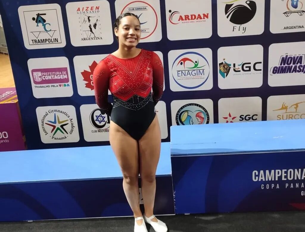 Laura Polanco ganó medalla de plata en gimnasia de trampolín en Panamericano de Perú