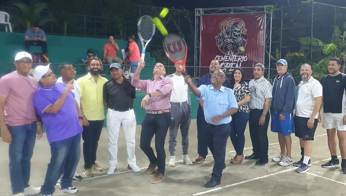 Trinidad y Suárez salen airosos en Cementerio Open de Tenis