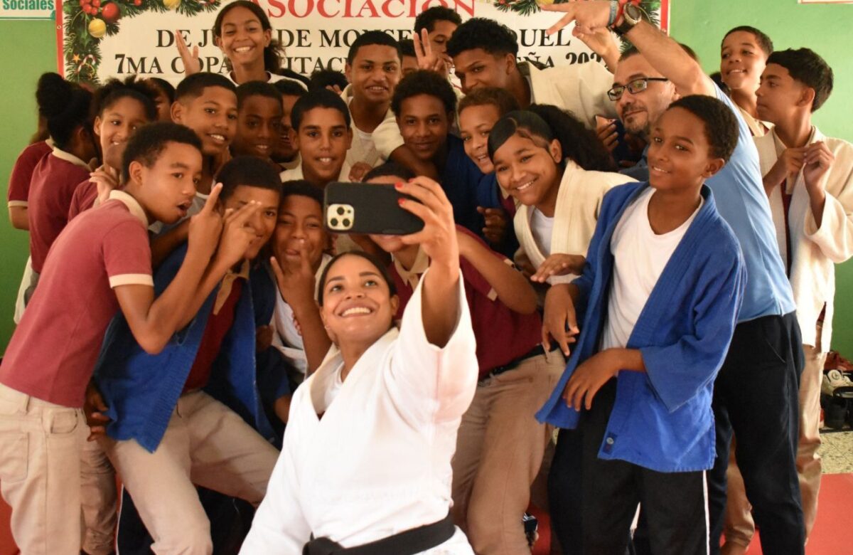 Fundación María García realiza charla enfocada en desafiar los límites y alcanzar la excelencia en el judo