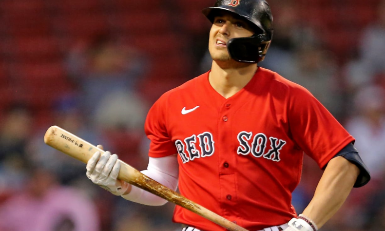 Kiké Hernández, da positivo de COVID-19