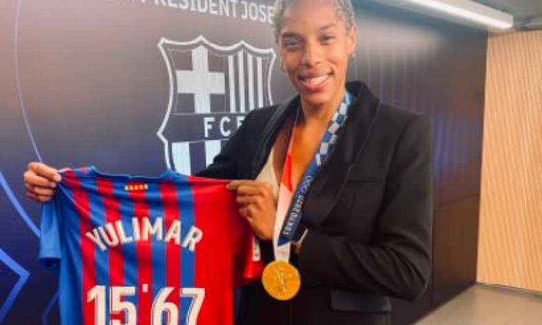 Yulimar Rojas fue homenajeada por el FC Barcelona