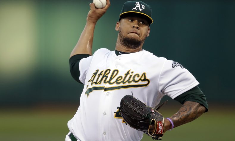 El dominicano Frankie Montás pone récord de ponches en Oakland