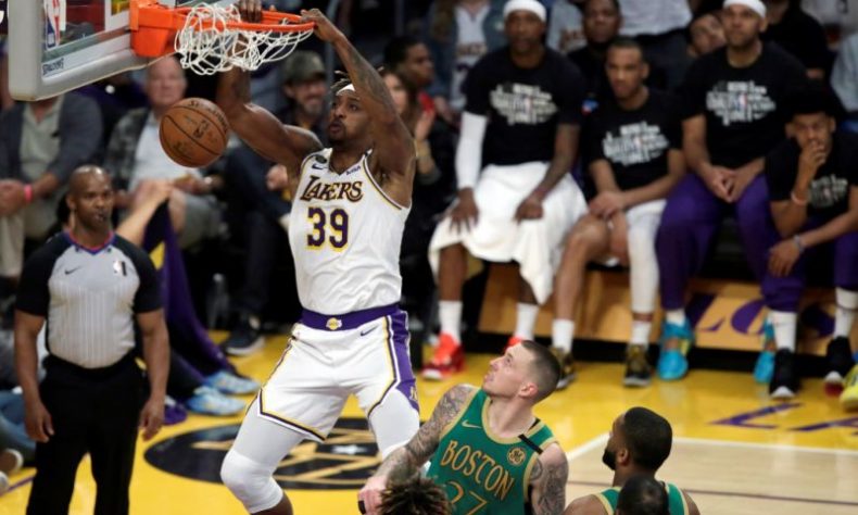 Anthony Davis consigue doble-doble en victoria Lakers sobre Celtics