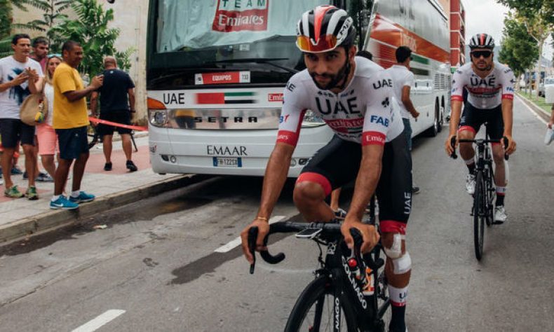 El ciclista colombiano Fernando Gaviria confirma que tiene el coronavirus
