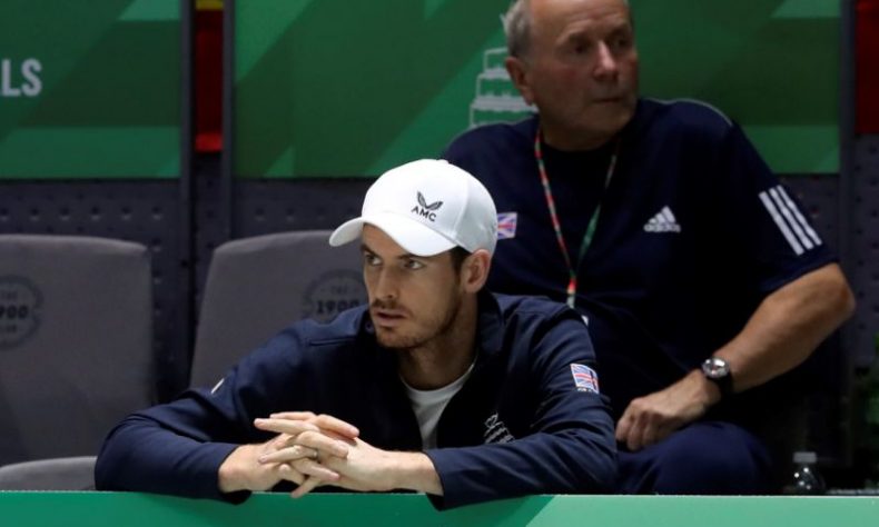Andy Murray reta a seguidores hacer cien voleas con una pareja