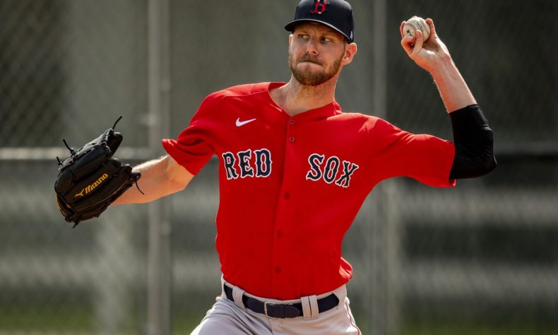Chris Sale se somete resonancia magnética tras molestia en el codo izquierdo