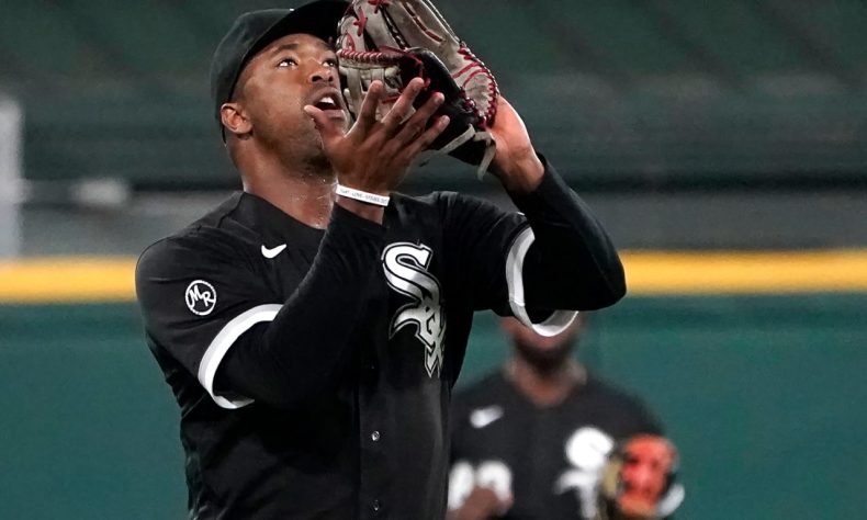 “Se está moviendo muy bien”, continuó La Russa. “Lo vi un poco en los entrenamientos antes de la lesión y me impresionó lo bien que se movía para ser alguien tan grande. Tiene buenas manos y un brazo fuerte”.