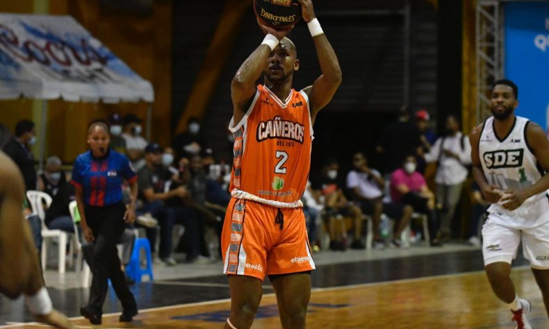 Cañeros vencen a Soles, empatan en primero