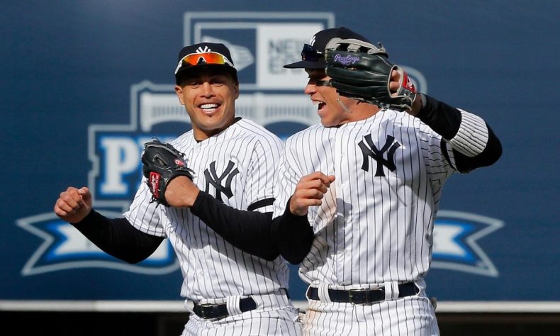 De esta manera el equipo del Bronx logró una de las combinaciones necesarias en los encuentros de la Liga Americana para hacerse del lugar en la Ronda de Comodín que se disputaba también con Red Sox, Marineros de Seattle y Azulejos de Toronto.