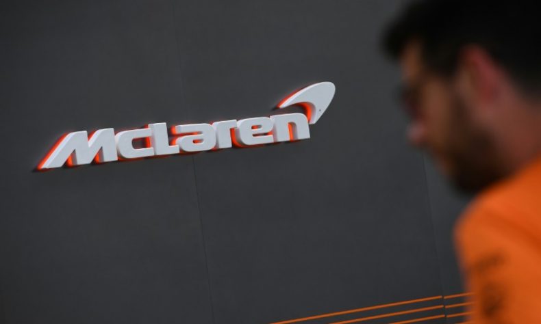 Miembros de McLaren estaban en cuarentena en Australia vuelven a casa