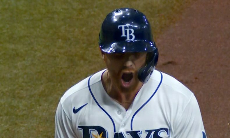 El cañonazo de Luplow ante el as de Boston, Chris Sale, fue apenas el segundo jonrón con las bases llenas en la historia de los Rays, quienes buscan tomar ventaja de 2-0 en la serie al mejor de cinco.