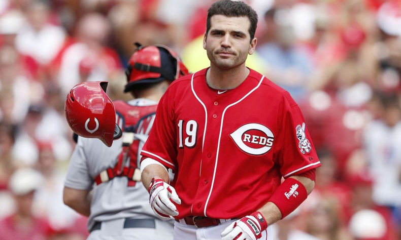 Joey Votto está considerando jugar pelota invernal