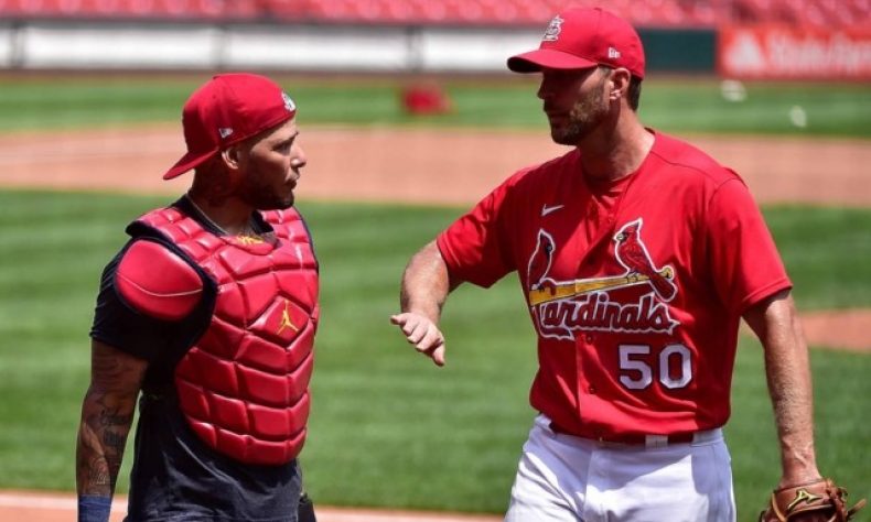 “Te necesito“: Yadier Molina implora a Cardenales que firmen a Adam Wainwright