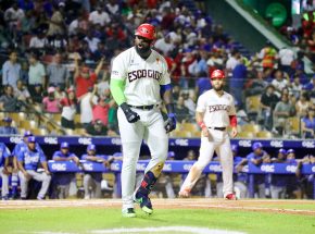 Escogido aplasta 14-4 a los Tigres con un Franmil Reyes imponente con el bate
