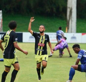 Moca golea y es segundo en la clasificación